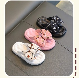 شبشب مع فيونكة