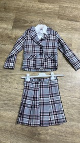 طقم تنورة وجاكيت كاروهات مع قميص