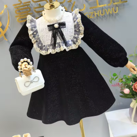 فستان أسود قبة أوروبي