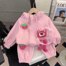 طقم دب الفراولة