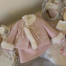 طقم شانيل مطرز ورد