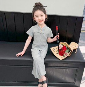 طقم بناتي ظهر مفتوح قبه صيني