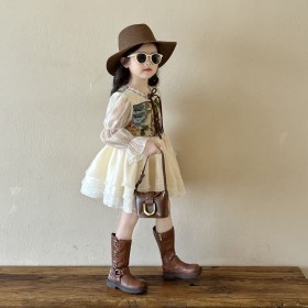 فستان الجاكار الفرنسي