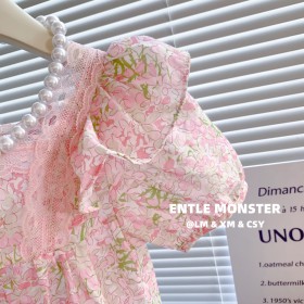 بلوزة موردة زهري