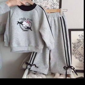 ترينج hello kitty