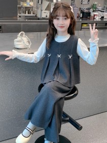 طقم رمادي 3 ببيونات