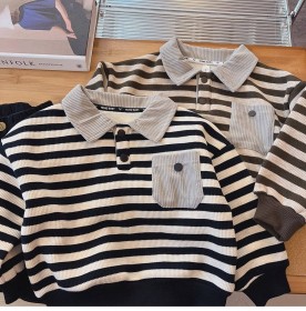 بلوزة مخططة تقيل