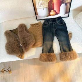 طقم الفرو البني