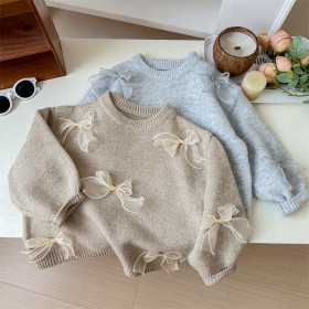 بلوزة ببيونات