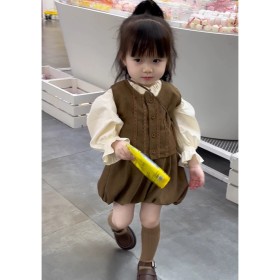 طقم 3 قطع شورت الوردة بني