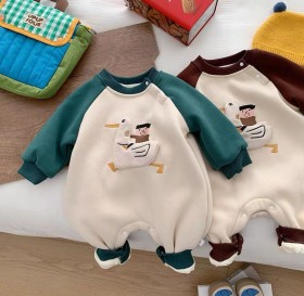 افرهول شتوي ولادي مبطن مع رسمة بطة