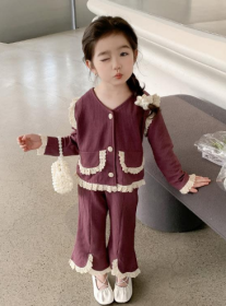 طقم بنطلون مفتوح من القدم مع دانتيل