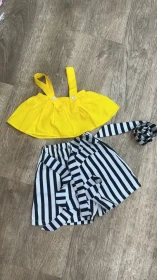 طقم شورت مخطط شباح صفرا