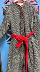 جاكيت جوخ كاروهات ع شكل فستان