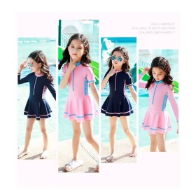 ميو سباحة مع شورت